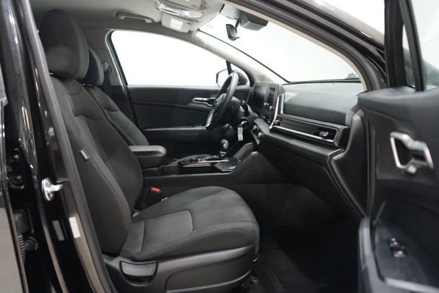 Used 2024 Kia Sportage LX image 37