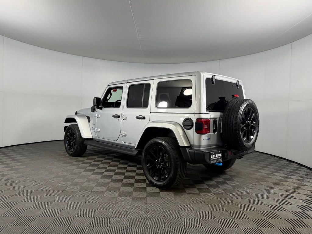 Used 2023 Jeep Wrangler Unlimited Sahara image 8