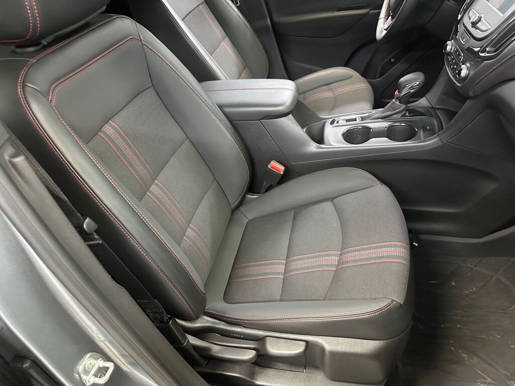 Certified 2023 Chevrolet Equinox RS w/ LPO, Floor Liner Package image 32