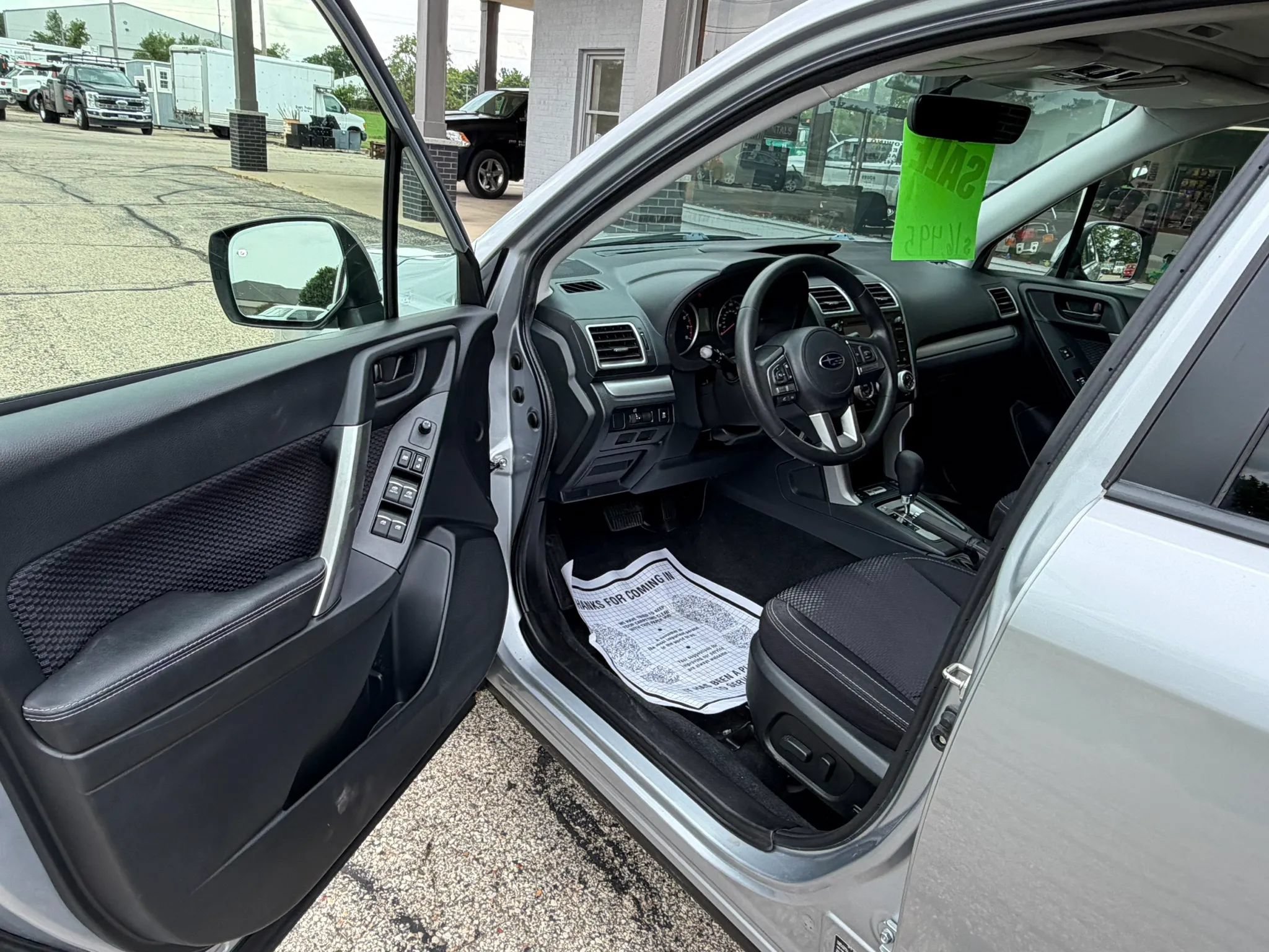 Used 2018 Subaru Forester 2.5i Premium w/ All-Weather Package AWD/4WD image 9