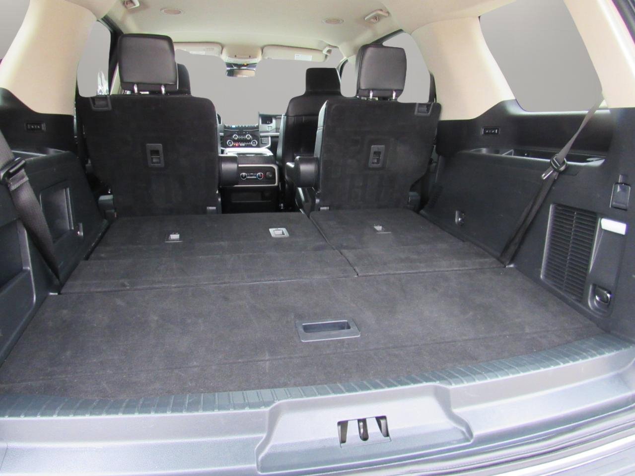 Used 2023 Ford Expedition XLT image 42