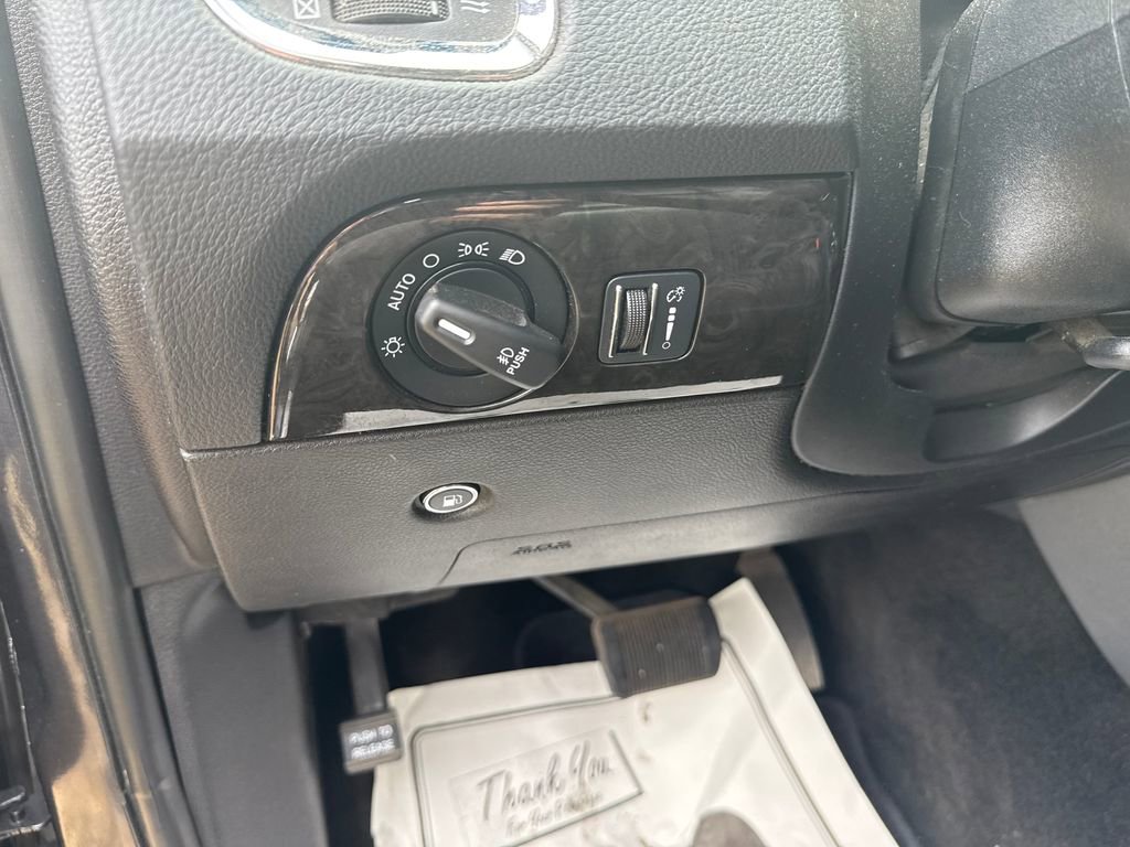 Used 2015 Dodge Durango Limited w/ Nav & Power Liftgate Group image 27