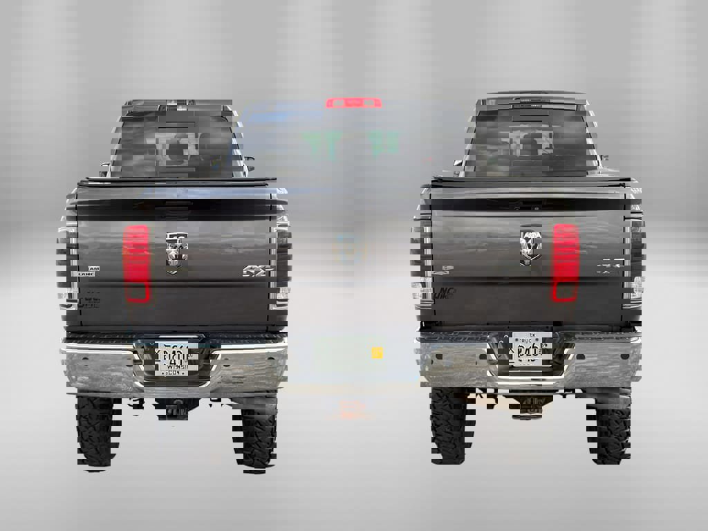 Used 2015 RAM 3500 Laramie image 3