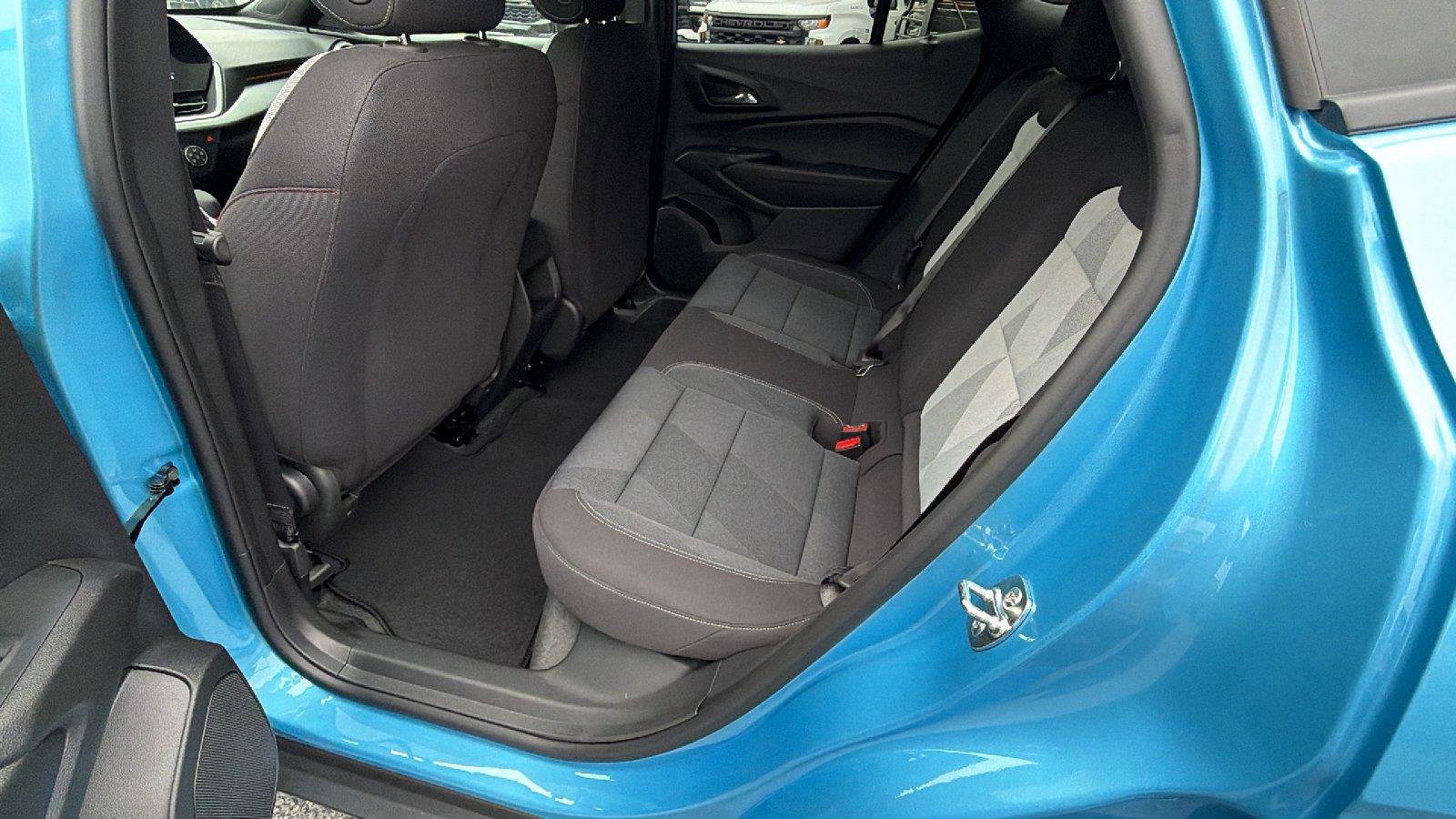 New 2026 Chevrolet Trax RS FWD image 18