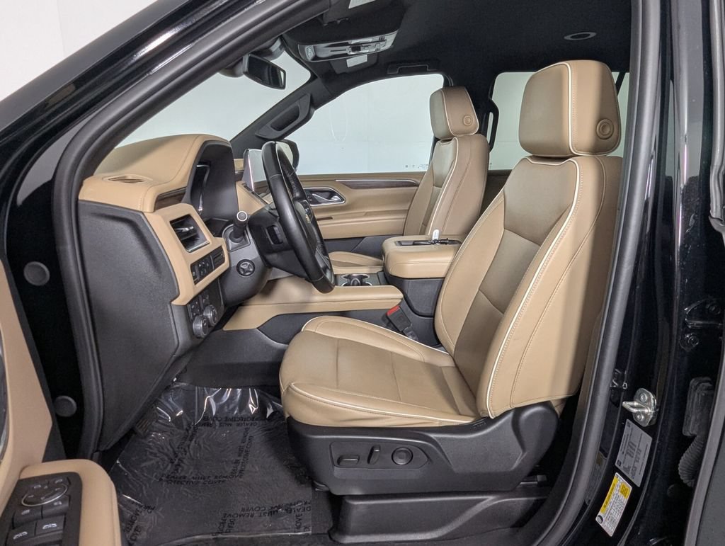 Used 2024 Chevrolet Tahoe Premier AWD/4WD image 11
