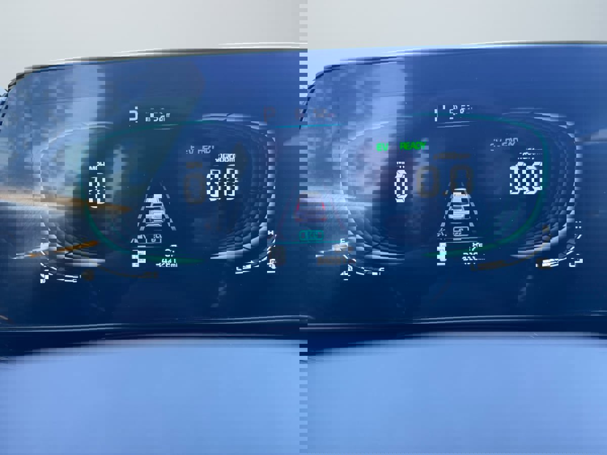 Used 2023 Kia Niro EX image 12