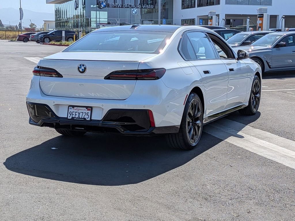 Used 2023 BMW 740i w/ Parking Assistance Package image 6