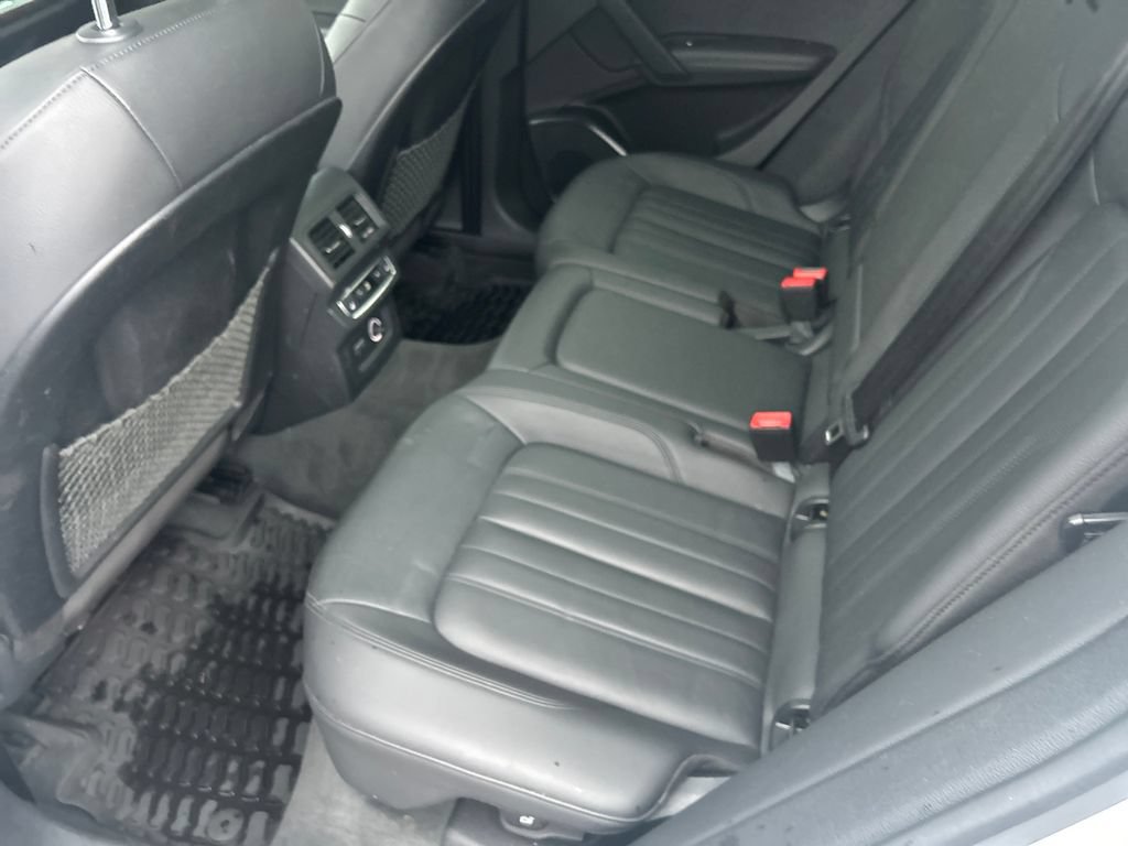 Used 2020 Audi Q5 2.0T Premium Plus w/ Premium Plus Package AWD/4WD image 29