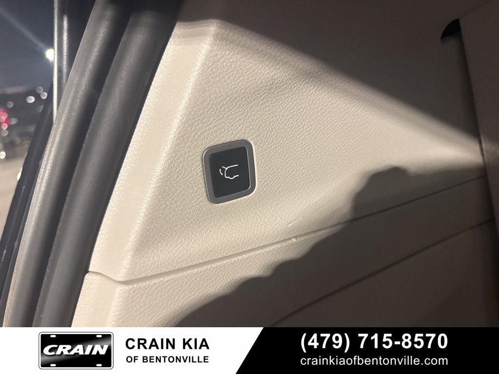 Used 2020 Chrysler Voyager Lxi image 35