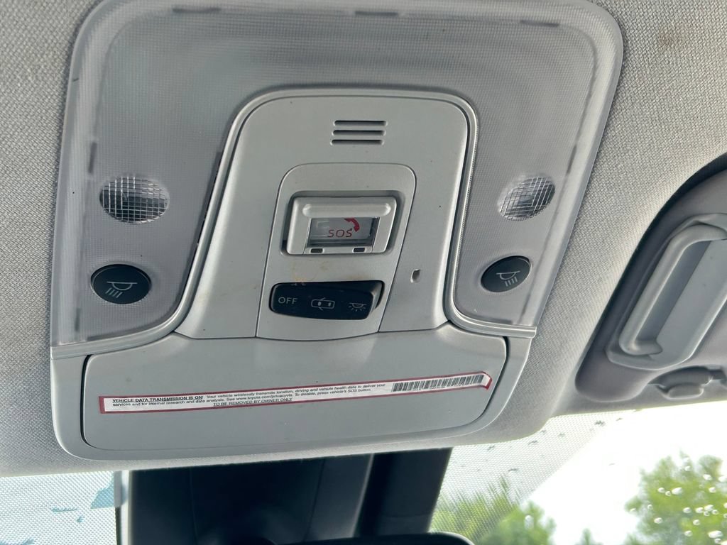 Certified 2021 Toyota Prius XLE FWD image 18