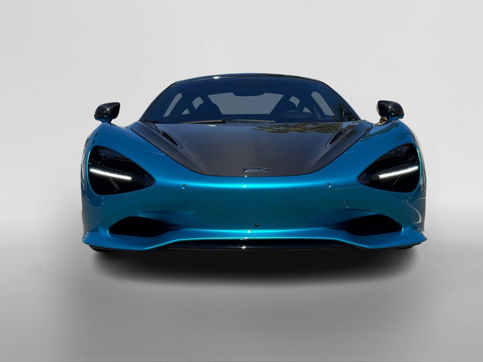 Used 2024 McLaren 750S RWD image 9