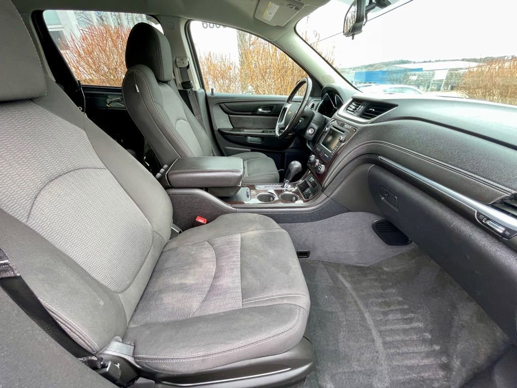 Used 2017 Chevrolet Traverse LT image 13