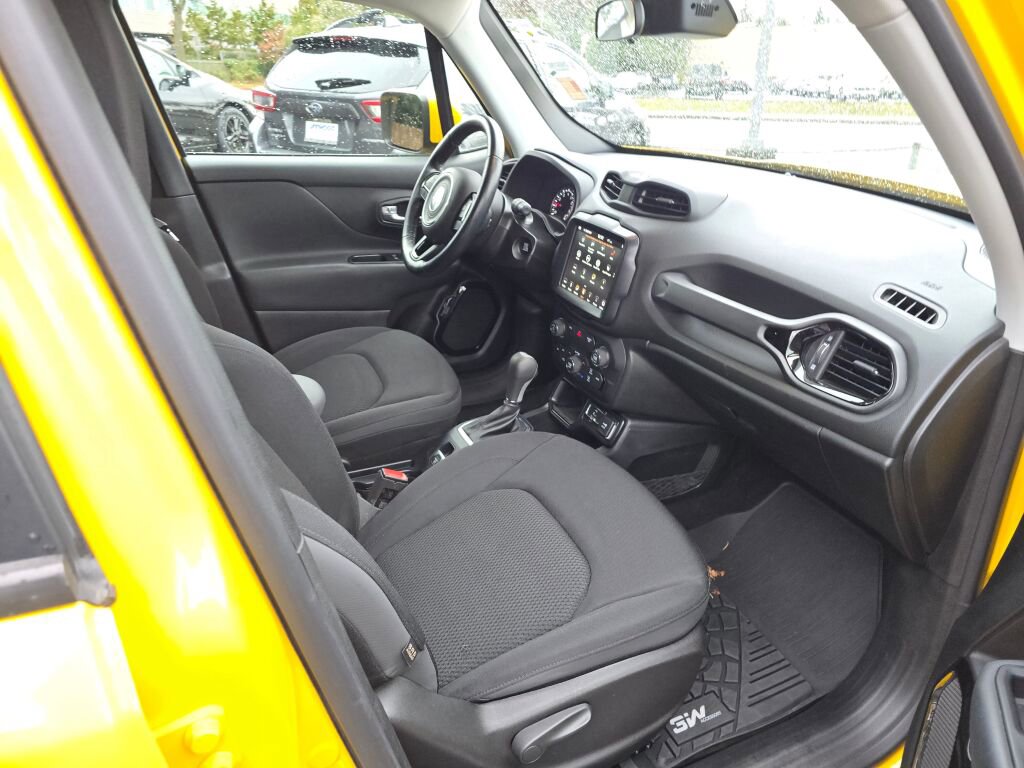 Used 2019 Jeep Renegade Altitude w/ UConnect 8.4 Nav Group image 13