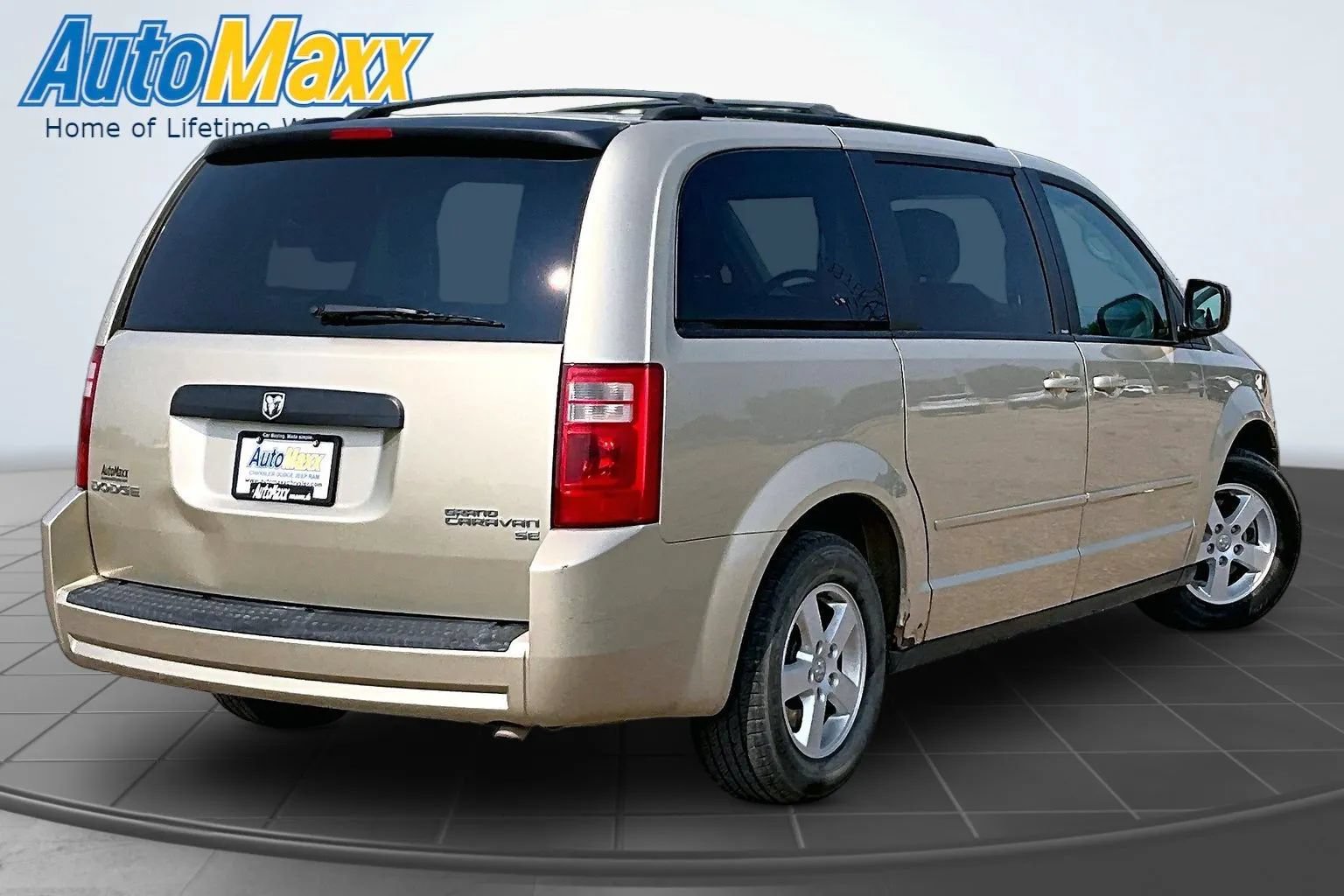 Used 2010 Dodge Grand Caravan Hero w/ Popular Equipment Group FWD image 6