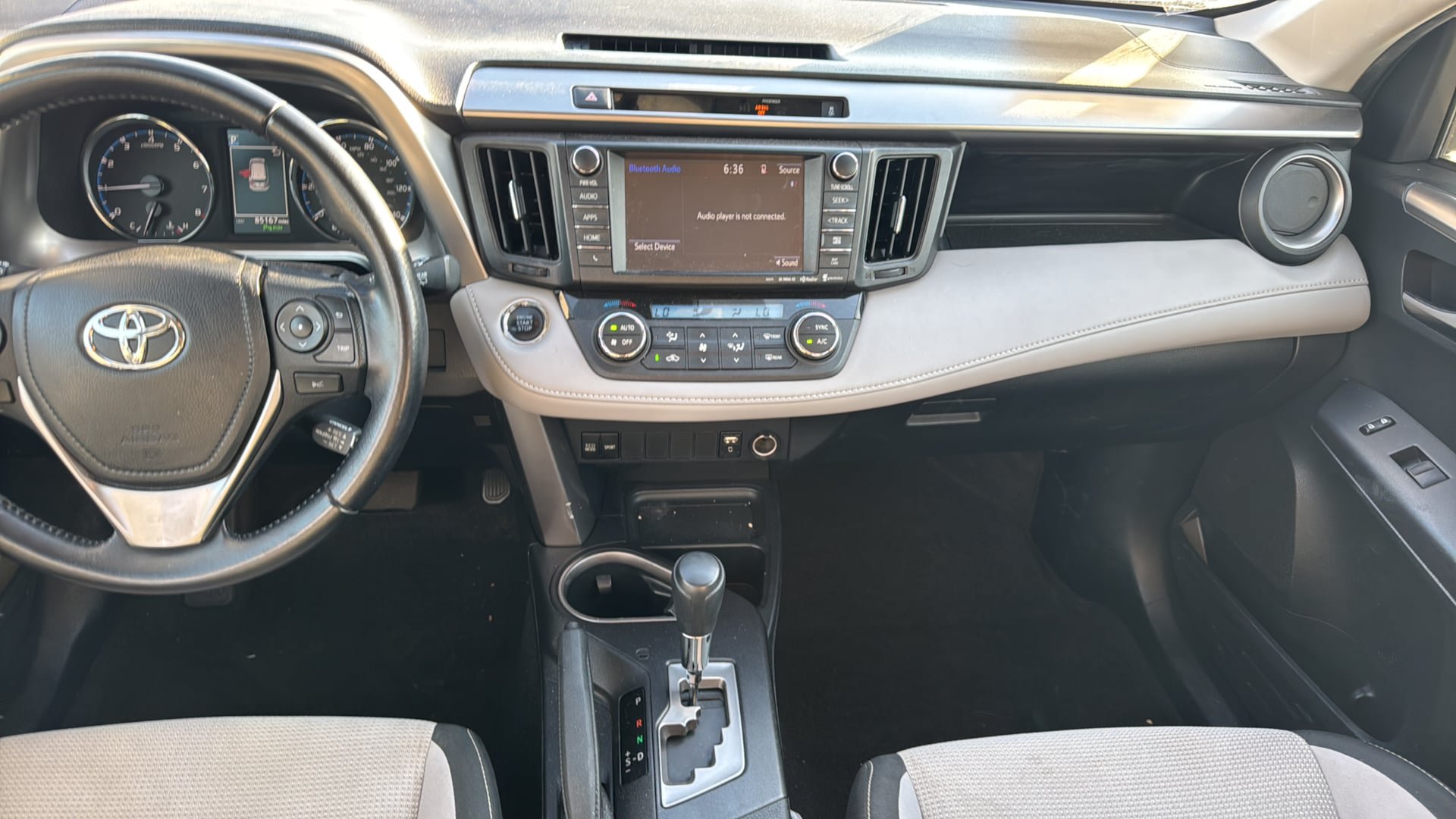 Used 2016 Toyota RAV4 XLE w/ Convenience Package AWD/4WD image 15