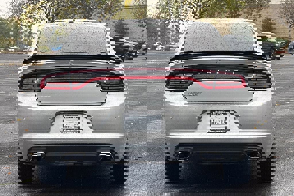 Used 2021 Dodge Charger SXT w/ Leather Interior Group image 5