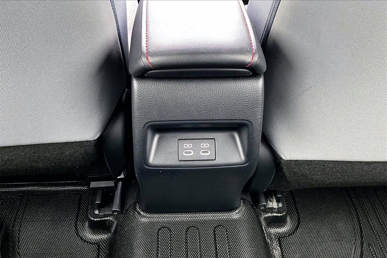 Used 2024 Toyota Corolla LE image 14