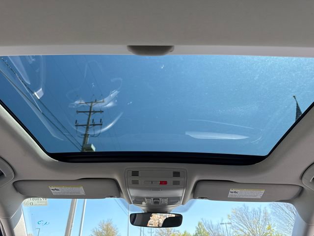 Used 2025 Volkswagen Jetta SE image 21