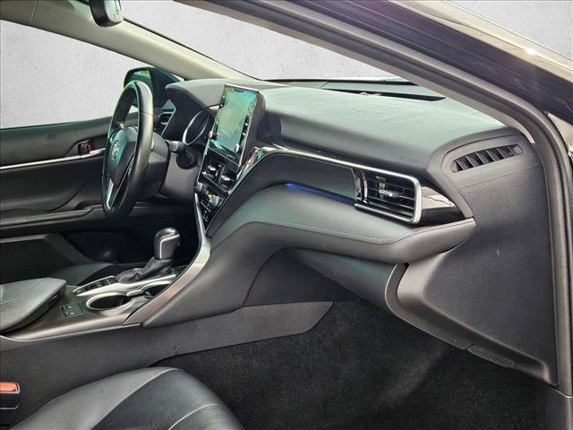 Used 2022 Toyota Camry XLE w/ Cold Weather Package FWD image 18