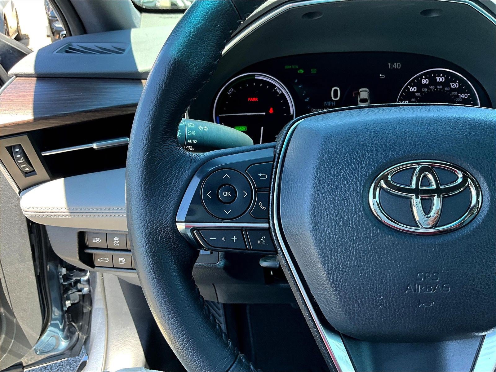 Used 2021 Toyota Avalon XLE w/ Moonroof Package FWD image 11