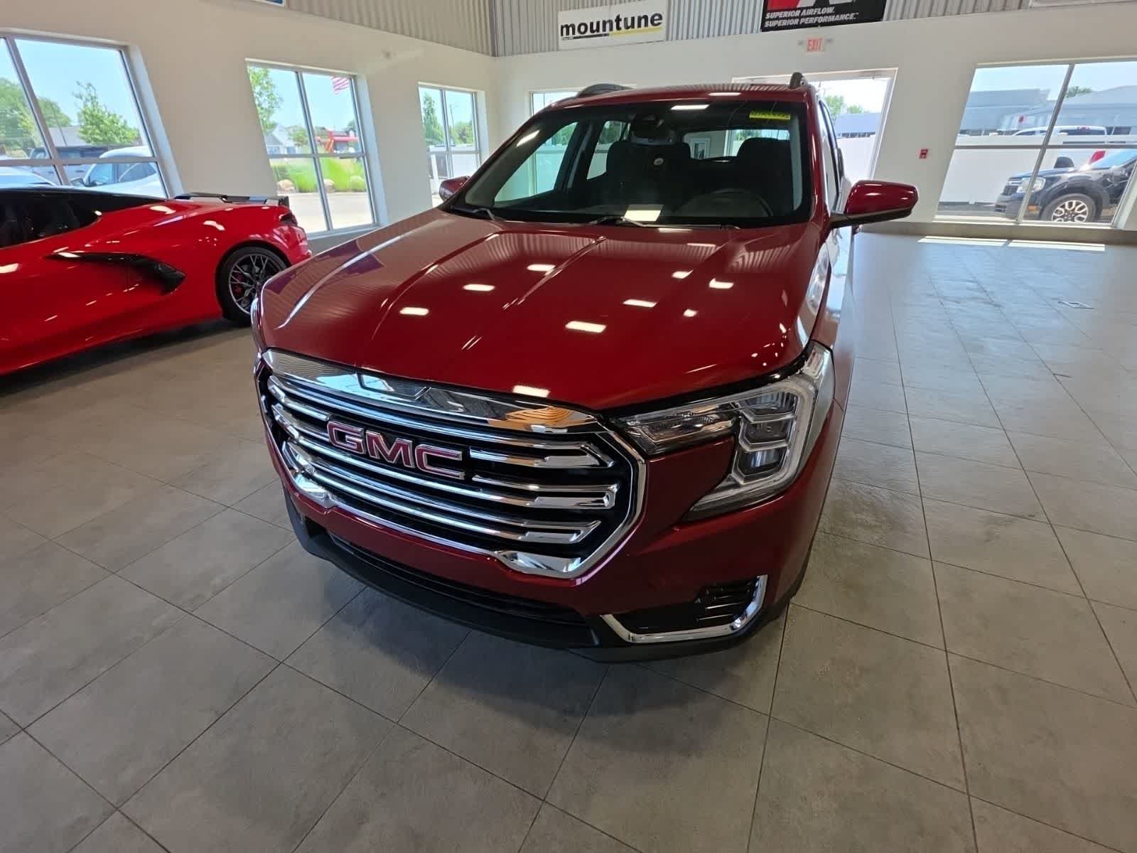 Used 2022 GMC Terrain SLE w/ Driver Convenience Package AWD/4WD video 2