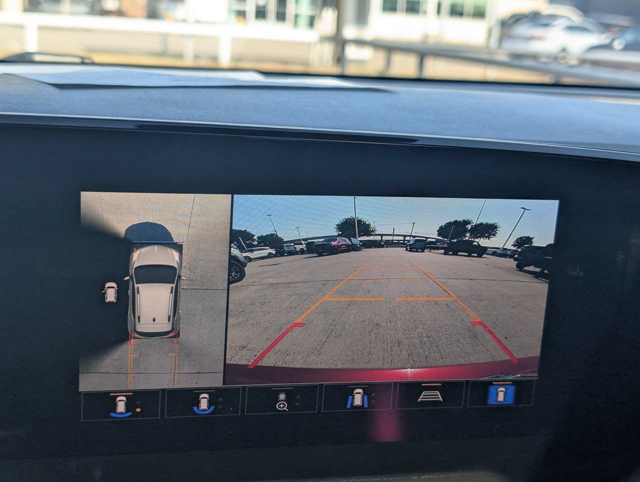 Used 2024 Buick Encore GX Avenir w/ Avenir Technology Package FWD image 13