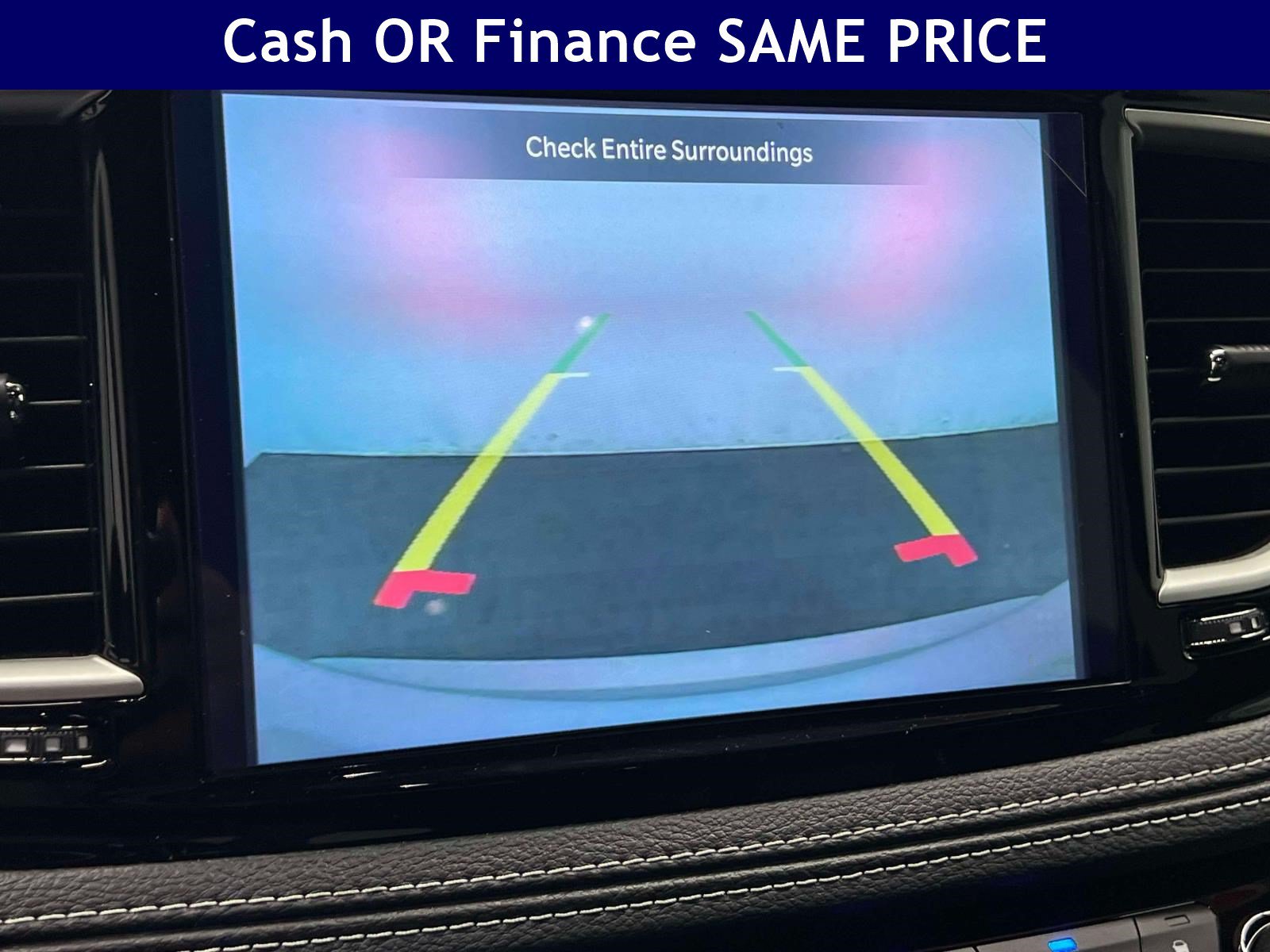 Used 2026 Chrysler Pacifica Select FWD image 27