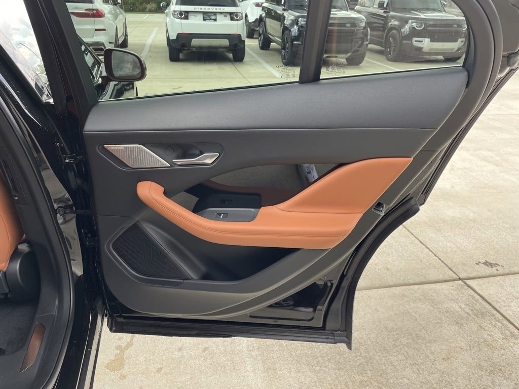 Used 2024 Jaguar I-PACE R-Dynamic HSE image 24