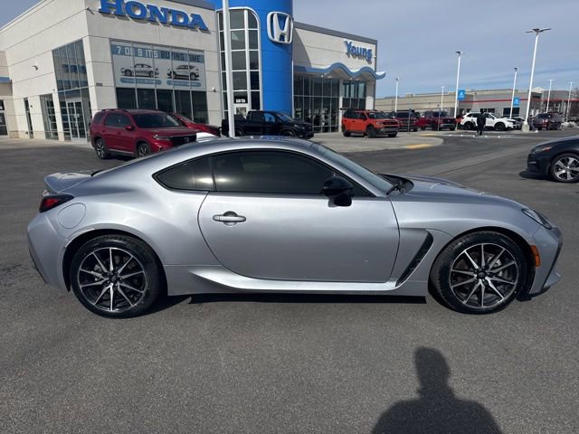 Used 2022 Toyota GR86 w/ ALL Weather Mat Package (TMS) image 2