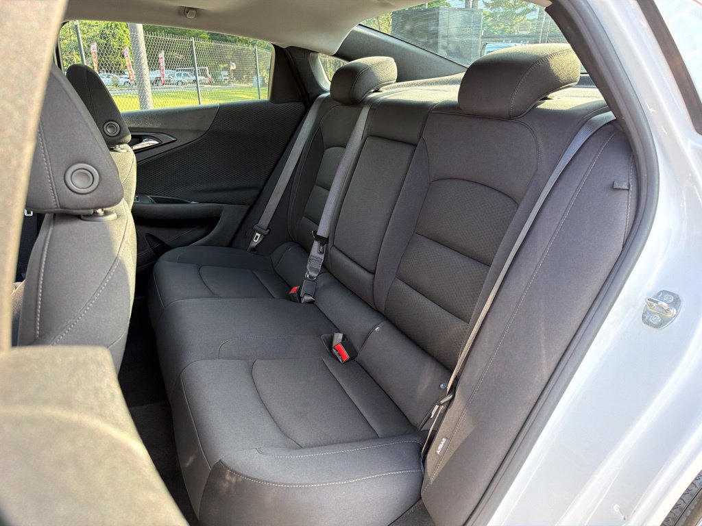 Used 2024 Chevrolet Malibu LT FWD image 20