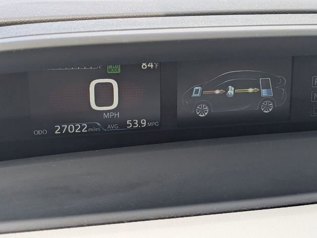 Used 2022 Toyota Prius LE image 24