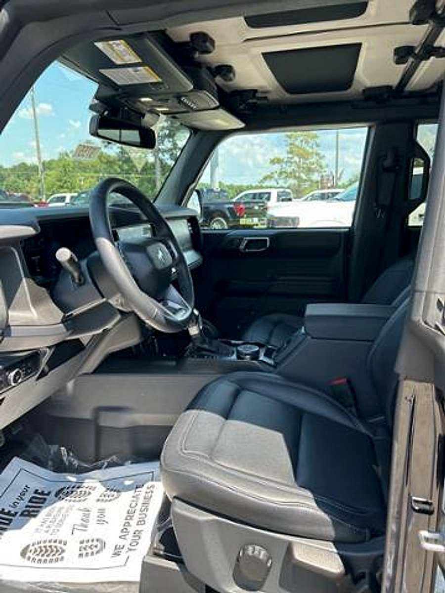 New 2025 Ford Bronco Badlands image 12