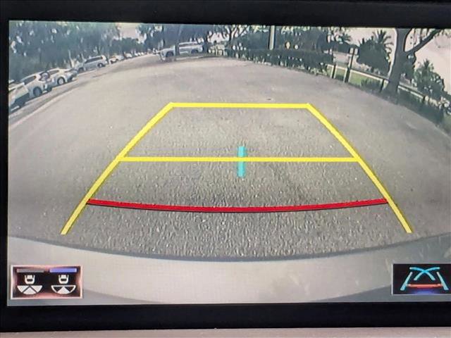 Used 2020 Lexus ES 350 w/ Premium Package image 11