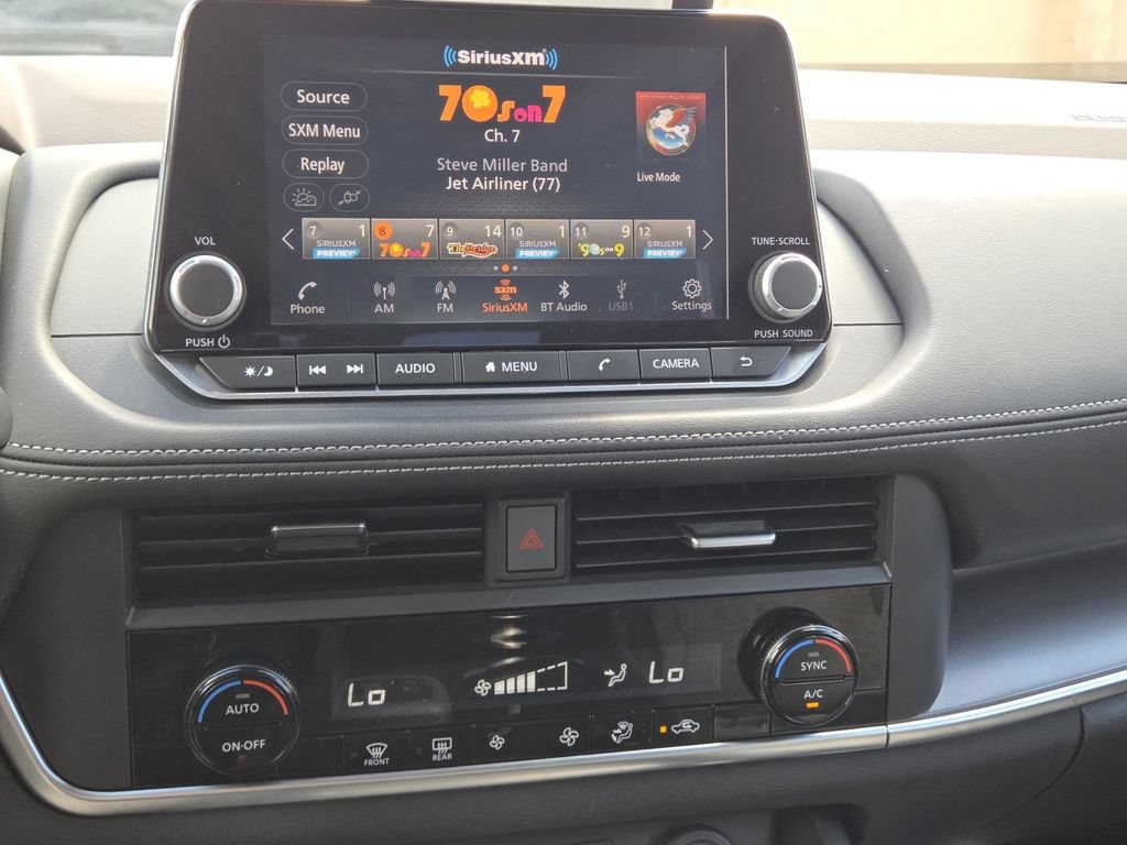 Used 2023 Nissan Rogue SV AWD/4WD image 26