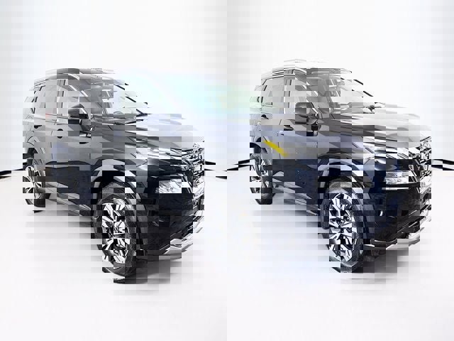 Certified 2023 Nissan Rogue SV w/ SV Premium B Package image 3