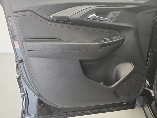 Used 2023 Chevrolet TrailBlazer RS FWD image 19