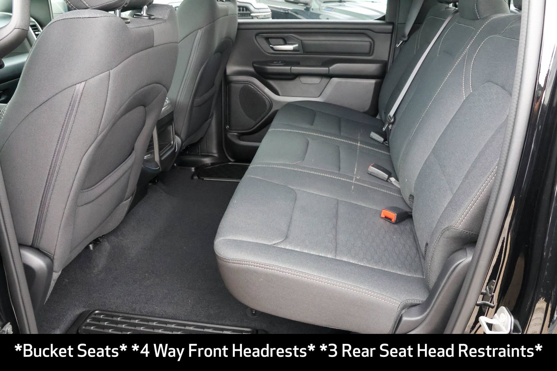 New 2026 RAM 1500 Express AWD/4WD image 16