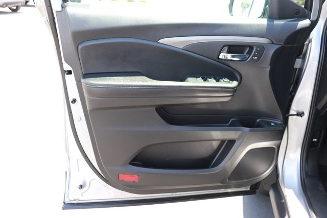 Used 2022 Honda Ridgeline RTL image 11
