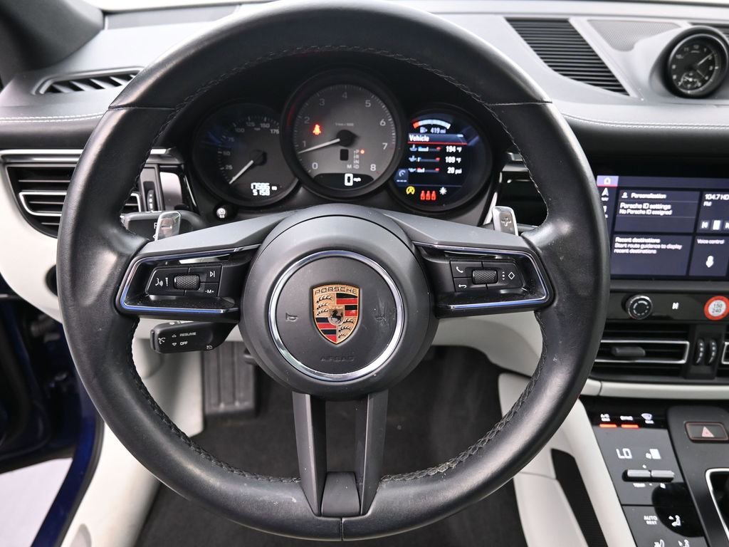 Certified 2022 Porsche Macan S image 12