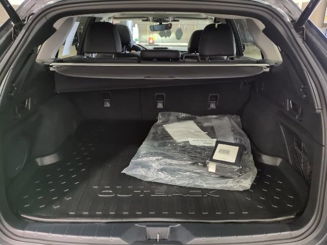 Certified 2023 Subaru Outback Limited w/ Tech Package 2 AWD/4WD image 15