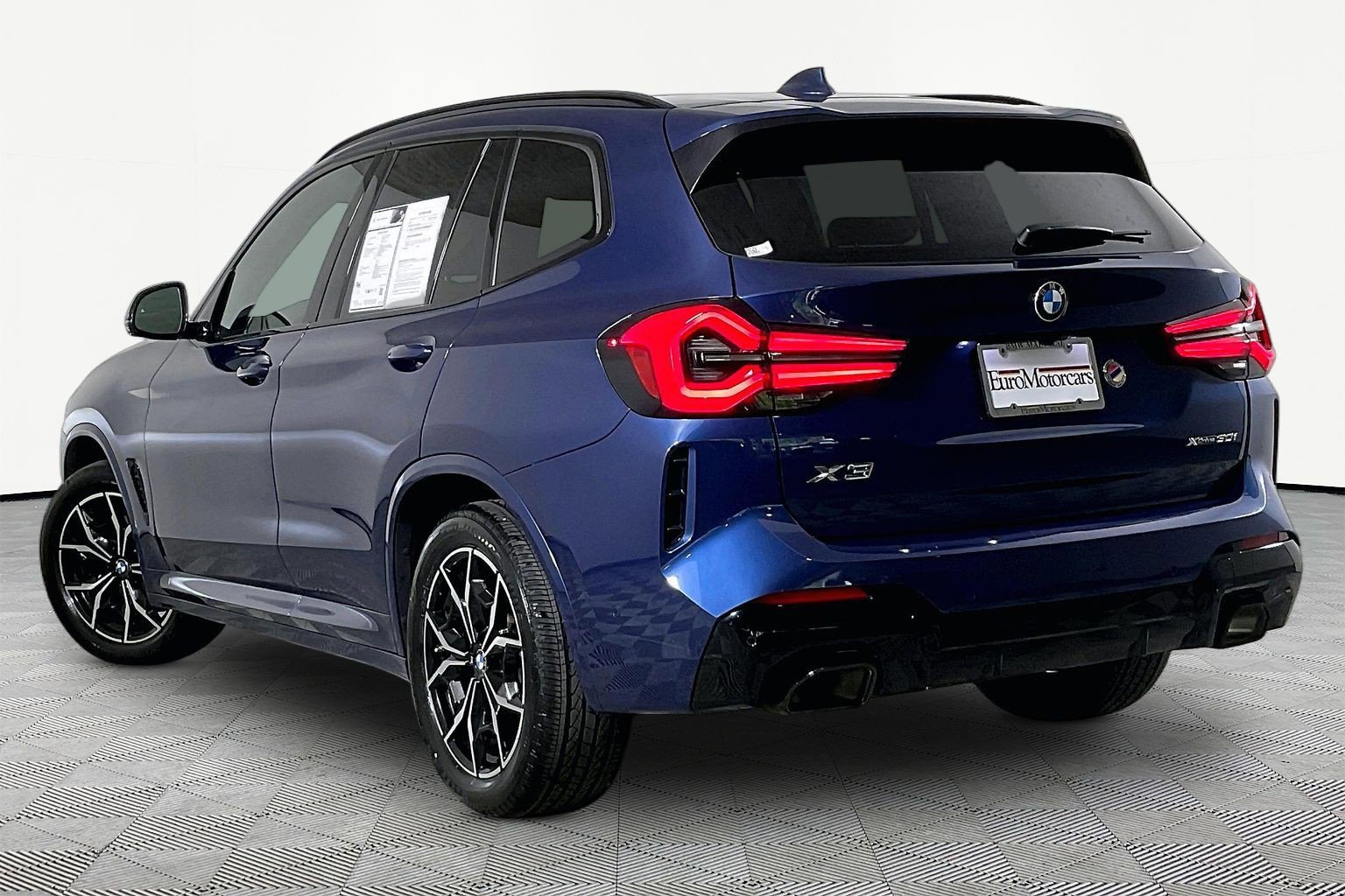 Certified 2024 BMW X3 xDrive30i w/ Premium Package AWD/4WD image 5