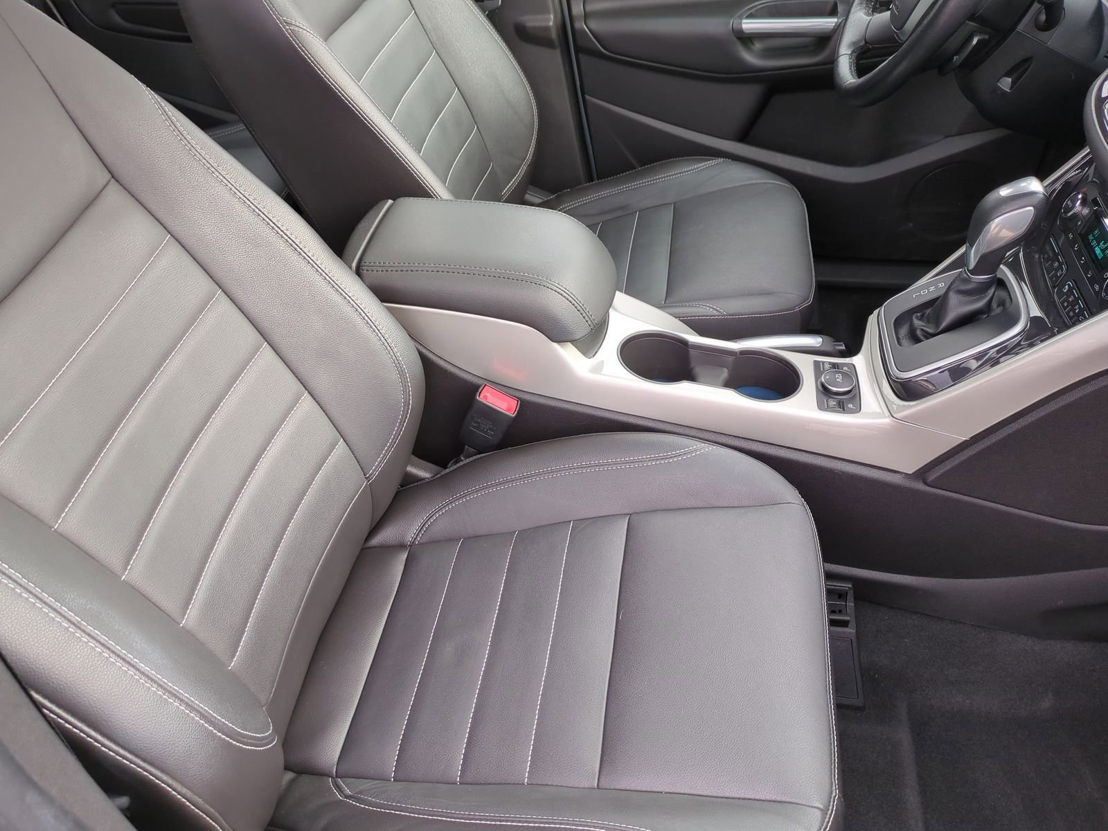 Used 2014 Ford C-MAX Energi SEL w/ Equipment Group 303A image 29