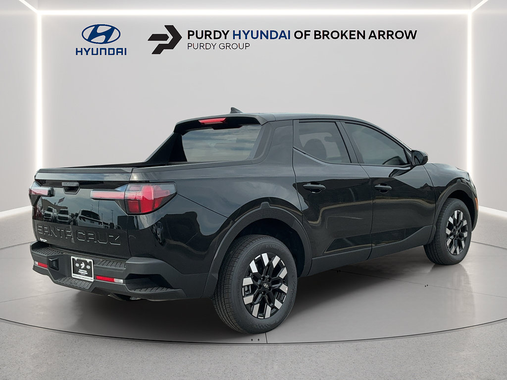 New 2027 Hyundai Santa Cruz SE FWD image 3
