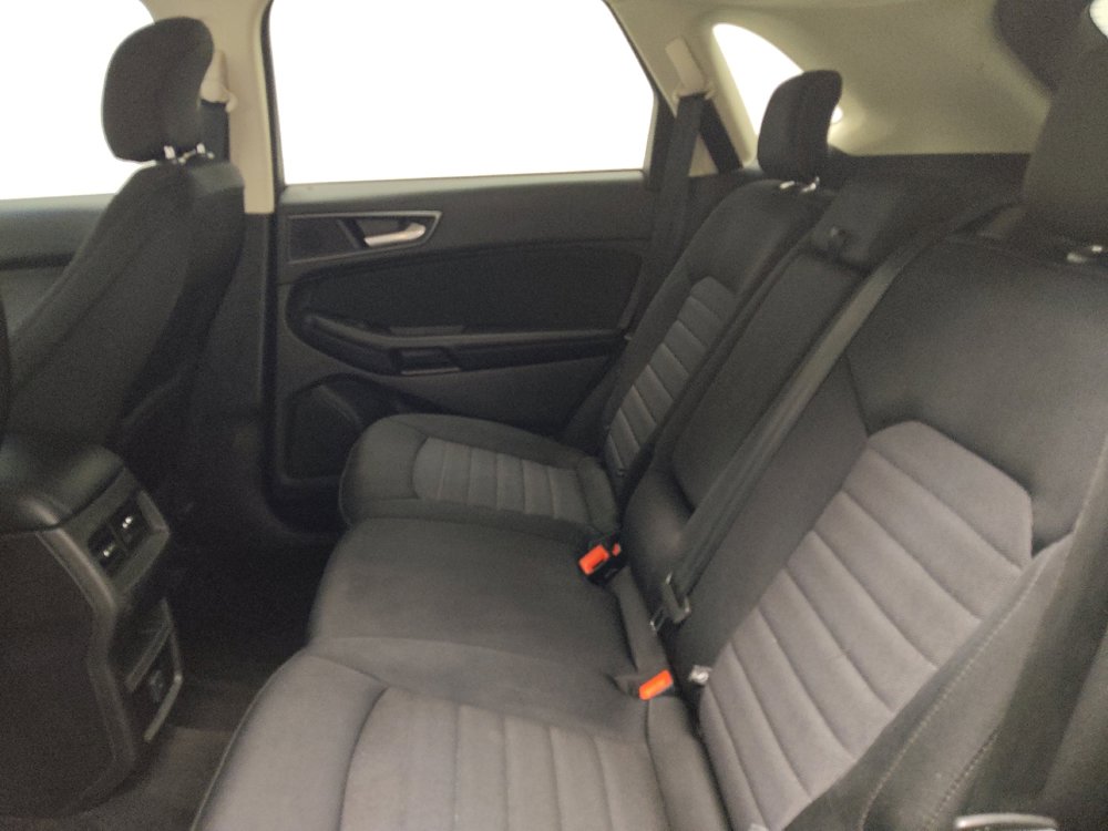 Used 2016 Ford Edge SE AWD/4WD image 18
