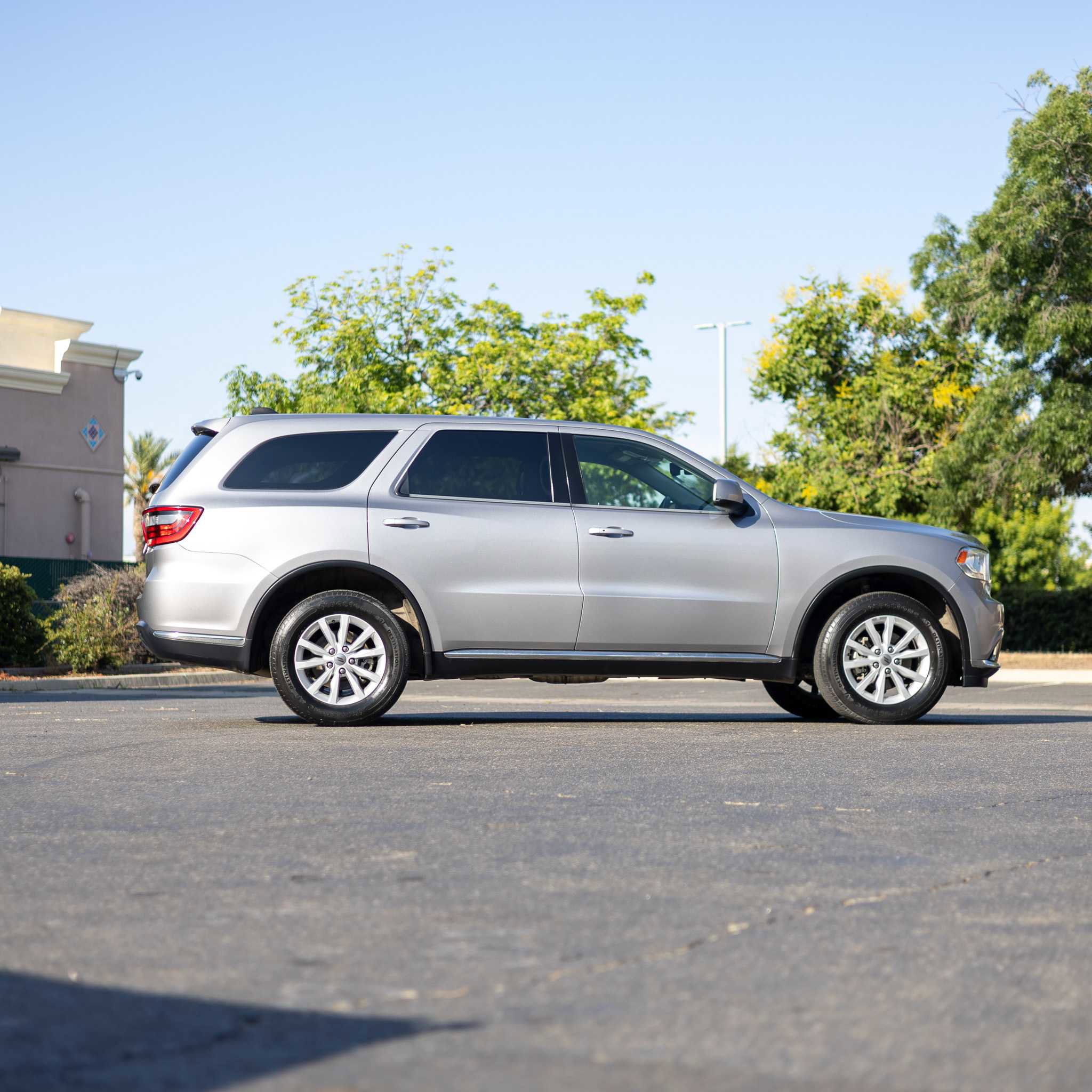 Used 2020 Dodge Durango SXT w/ 3rd Row Seating Group image 8