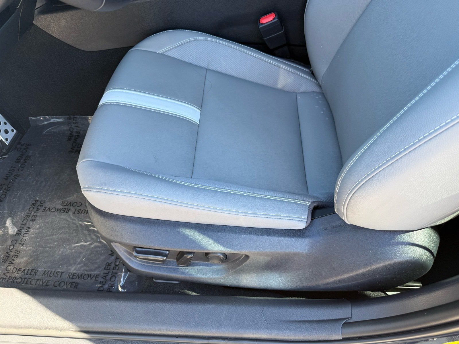 Used 2026 Toyota Camry SE w/ Multimedia Upgrade Package FWD image 13