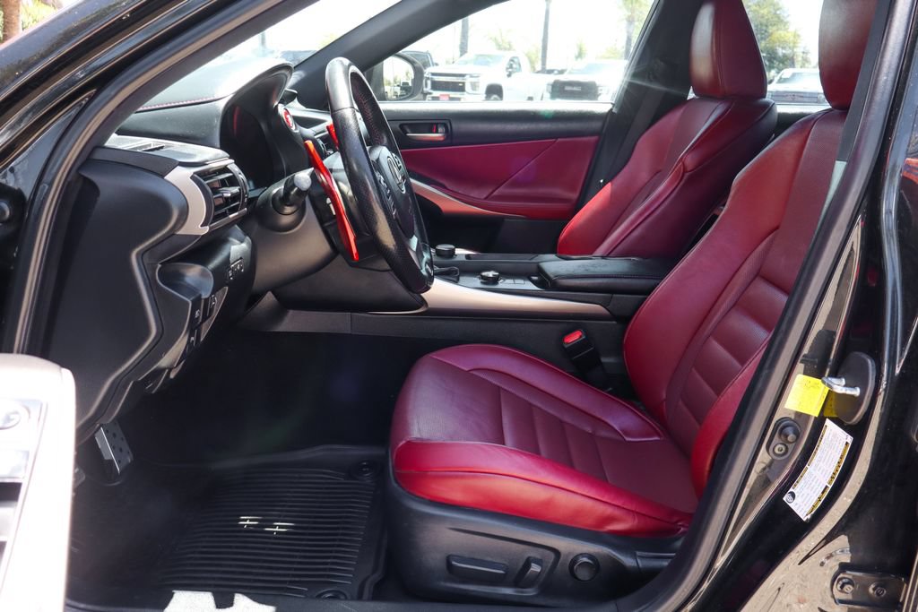 Used 2019 Lexus IS 300 F Sport w/ F Sport Package RWD image 18