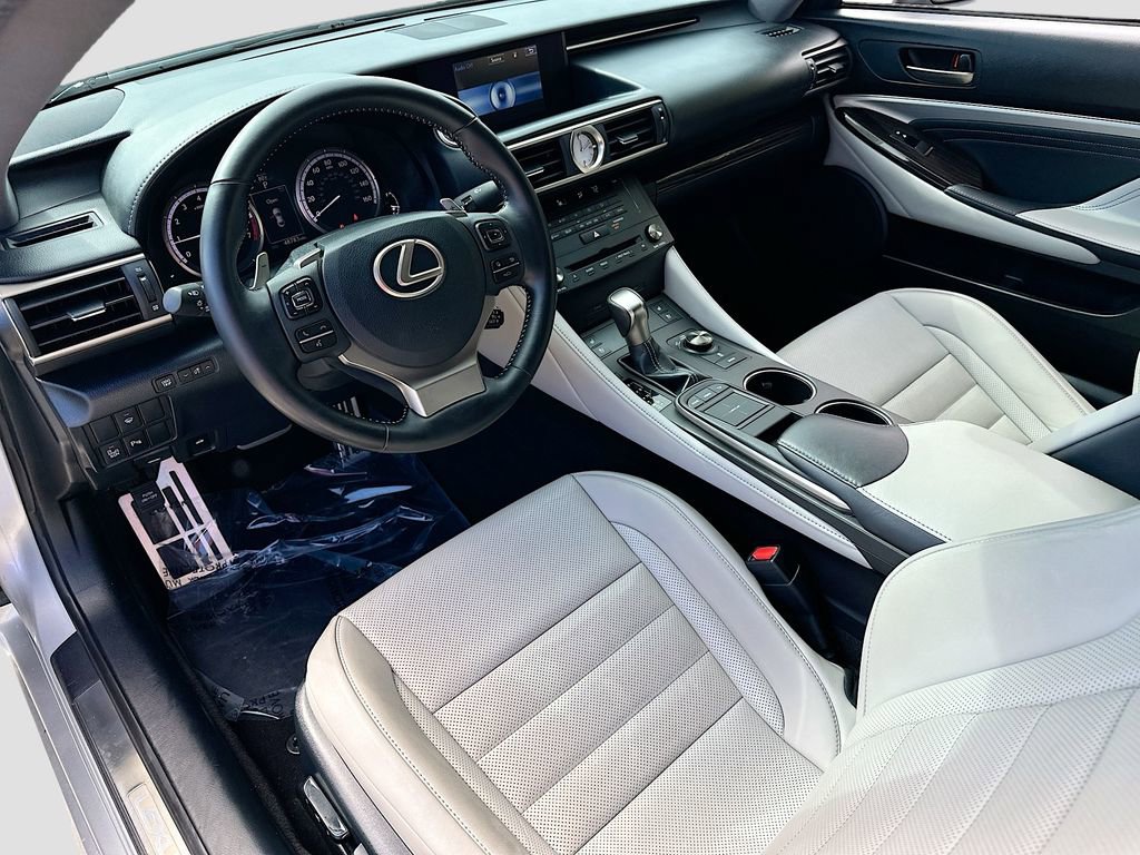 Used 2017 Lexus RC 350 image 2