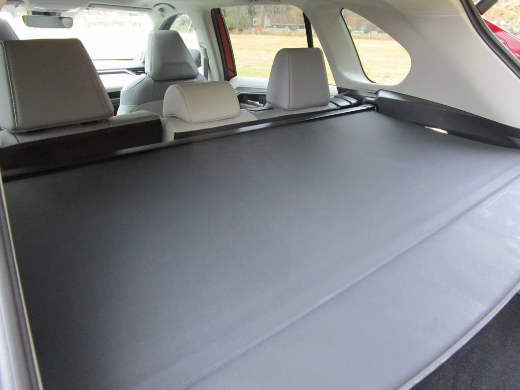 Used 2025 Toyota RAV4 Limited image 13