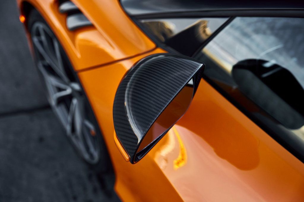 Used 2025 McLaren Artura Spider RWD image 13